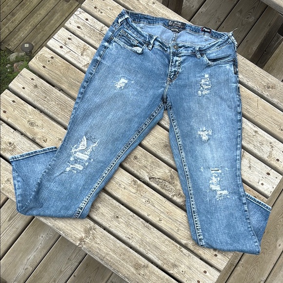 Silver Jeans Women’s Boyfriend Distressed Straight Leg Sz 14 - Picture 2 of 12